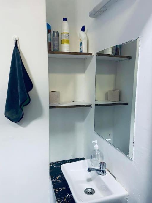 Arabel Studio Apartment Nanyuki Buitenkant foto